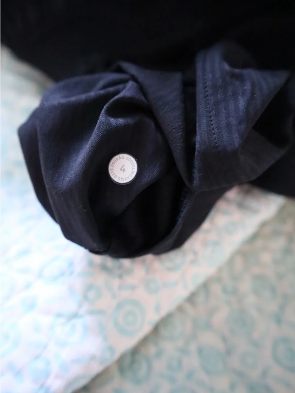 Lululemon Dance Studio Crop *25" Black Womens Size 4 - Picture 10 of 10